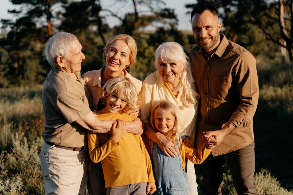 Principais erros que famílias cometem ao cuidar do Idoso e como evitá-los